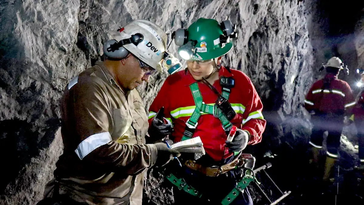 Trabajadores mineros